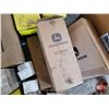 Image 5 : Pallet Lot: Air Filters; Oil Filters (7520 JD) ; Fuel Filters; etc
