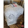 Image 2 : Archery Target (30"H x 22"W x 22"D)