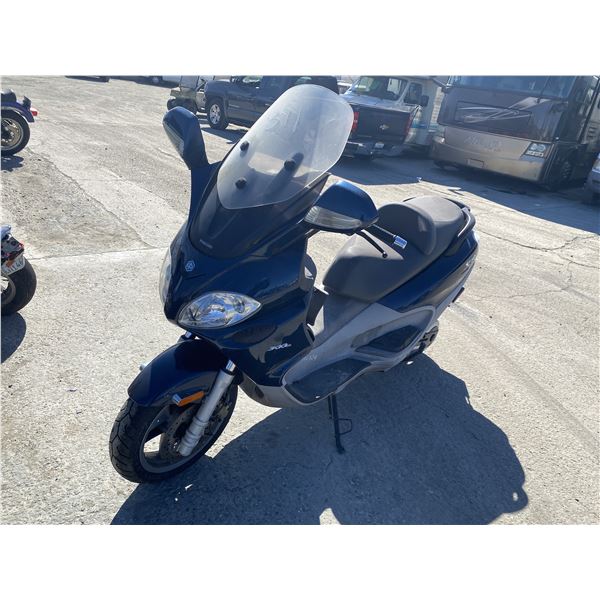 2007 Piaggio and vespa X-9