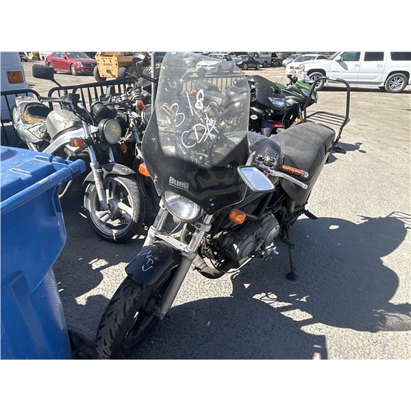 1999 Buell M2 Cyclone