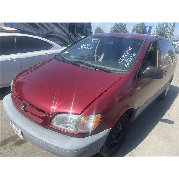 1998 Toyota Sienna