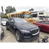 Image 2 : 2017 Jaguar F-PACE