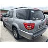 Image 4 : 2004 Toyota Sequoia