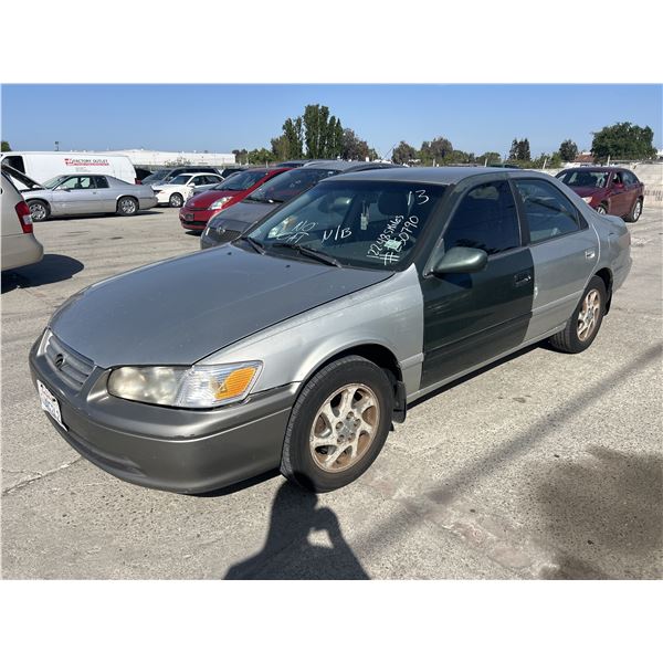 2000 Toyota Camry