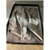 Image 2 : Group of 5 Heels/Etc. - SLVC/9, Black/5, SLVC/8, Black/5, Silver/5, Phone Holder