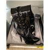 Image 4 : Group of 5 Heels/Etc. - SLVC/9, Black/5, SLVC/8, Black/5, Silver/5, Phone Holder