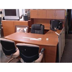 Maple Bow Front U-shape Executive Suite