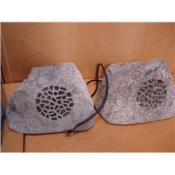 2 Rock Speakers