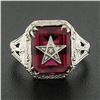 Image 2 : Antique Art Deco 14K Gold Red Stone Order of Easter Star Engraved Masonic Ring
