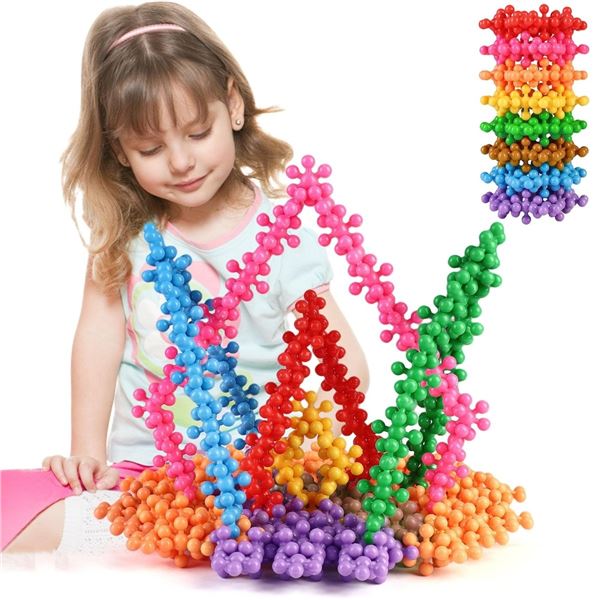 BRAND NEW 200 PIECES TOMYOU BUILDING BLOCKS