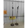 Image 1 : 2 Floor Microphone Stands (1) Apex (1) Dixon 
