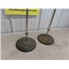 Image 2 : 2 Floor Microphone Stands (1) Apex (1) Dixon 