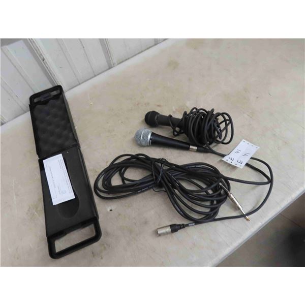 2 Microphones with Wire (1) Shvnc PG58 (1) 