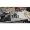 Image 5 : 2 VHS Players, Sheet Music, 2 Folky Guitar Stands 