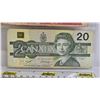 Image 4 : Canada Bills (3):  - $100 Bill 1988 : Thiessen/Crow #AJN6217119 - $50 Bill 1988 : Thiessen/Crow #FHK