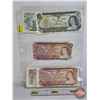 Image 1 : Canada $1 & $2 Bills (5) : - 1973 : Crow/Bouey #BAH2710063 - 1973 : Lawson/Bouey #AC9609482 - 1974 :