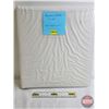 Image 12 : Binder Lot - Junior Collector Starter Collection : - Foreign Bills (Bahamas & England) - Canada Coin