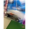 Image 11 : Hot Wheels (5) : (c.2006/2007 Mattel) - Custom Bikes Hammer Sled - Taxi Cockney Cab II - Surf's Up S