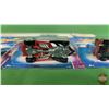 Image 12 : Hot Wheels (4) : (c.2007 Mattel) - Hot Trucks Boom Box - Hummer H3 - Street Beast II Preying Menace