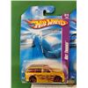 Image 2 : Hot Wheels (4) : (c.2007 Mattel) - Hot Trucks Boom Box - Hummer H3 - Street Beast II Preying Menace