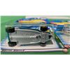 Image 8 : Hot Wheels (3) : Race & Win (c.2001 Mattel) - Phaeton - Baby Boomer - Chrysler Thunderbolt  (SEE PIC