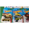 Image 8 : Hot Wheels (18) : (c.2013 Mattel) - HW Imagination Bad Ratitude - Mud Studs Chrysler Pacifica - HW C