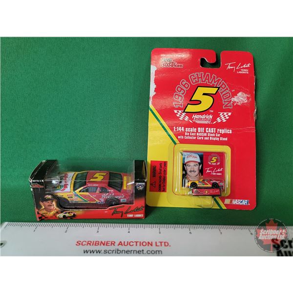 Terry Labonte Collector Combo (2) : - #5 Diecast Car (Scale 1:64) - #5 Diecast Car (Scale 1:144) (SE