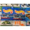 Image 11 : Hot Wheels (20) : Variety (Mattel) - Thunderstreak - Phaeton - Mercedes-Benz Unimog - 3-Window 1934