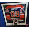 Image 2 : Wayne Gretzky Autographed Jersey / Photograph / Plaque with Career Statistics ~ Certified (COA #0641