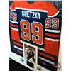 Image 8 : Wayne Gretzky Autographed Jersey / Photograph / Plaque with Career Statistics ~ Certified (COA #0641