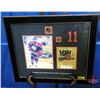 Image 2 : CELEBRATING EDMONTON OILERS 25TH ANNIVERSARY Autographed "Heritage Classic" Photographic Print "Mark