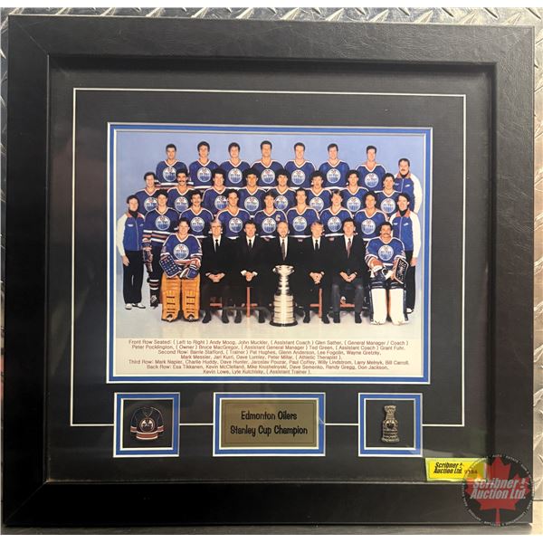 EDMONTON OILERS STANLEY CUP CHAMPION : Team Photo / 2 Pins ~ Professionally Framed & Matted (15-1/4"