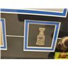Image 5 : EDMONTON OILERS STANLEY CUP CHAMPION : Team Photo / 2 Pins ~ Professionally Framed & Matted (15-1/4"