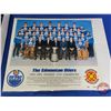 Image 4 : Collector Combo: 1984 Stanley Cup Champions Poster (GULF & OILERS) &  (2) Team Photos (1983-1984) Ed
