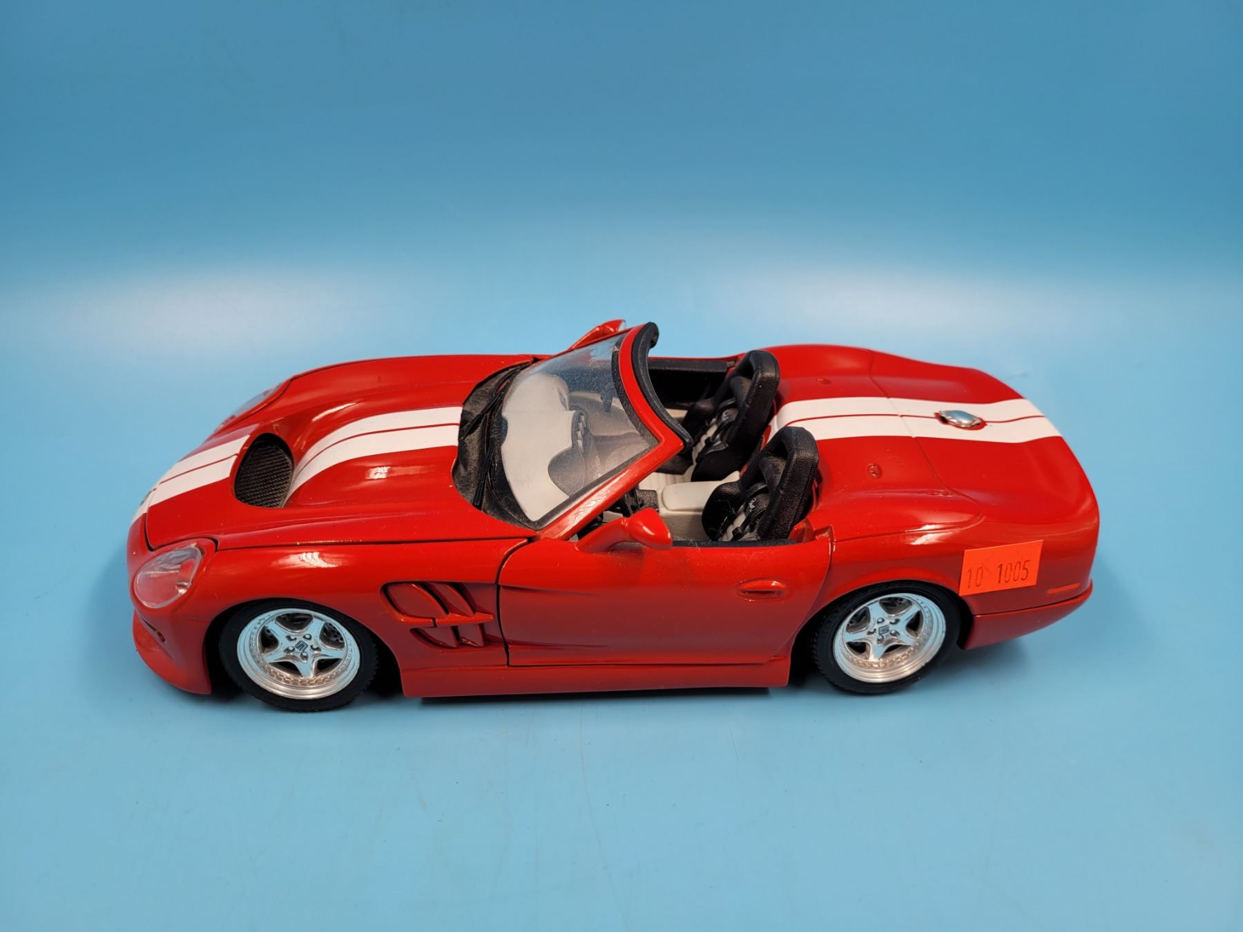 Kit à Monter Burago Shelby Series 1 1999 - Échelle 1:18 - Cabriolet Noir - INCOMPLET (châssis Viper) - Occasion