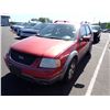 Image 1 : 2006 Ford Freestyle RUNS WITH MECHANICAL PROBLEMS