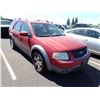 Image 2 : 2006 Ford Freestyle RUNS WITH MECHANICAL PROBLEMS