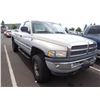 Image 2 : 1999 Dodge Ram 2500 RUNS WITH MECHANICAL PROBLEMS