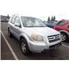 Image 2 : 2006 Honda Pilot RUNS WITH MECHANICAL PROBLEMS
