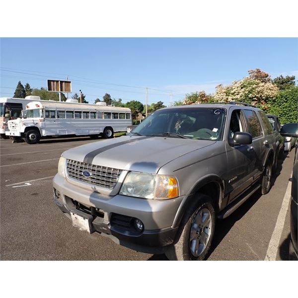 2004 Ford Explorer