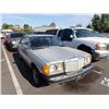 Image 2 : 1983 Mercedes-Benz 300D