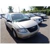 Image 2 : 2005 Chrysler Town and Country