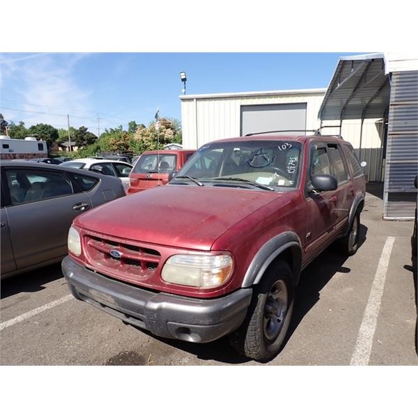2000 Ford Explorer