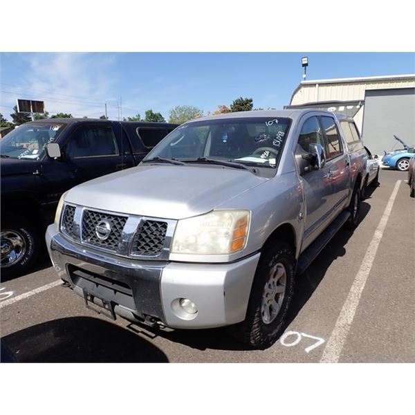 2004 Nissan Titan