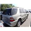 Image 3 : 2001 Mercedes-Benz ML320