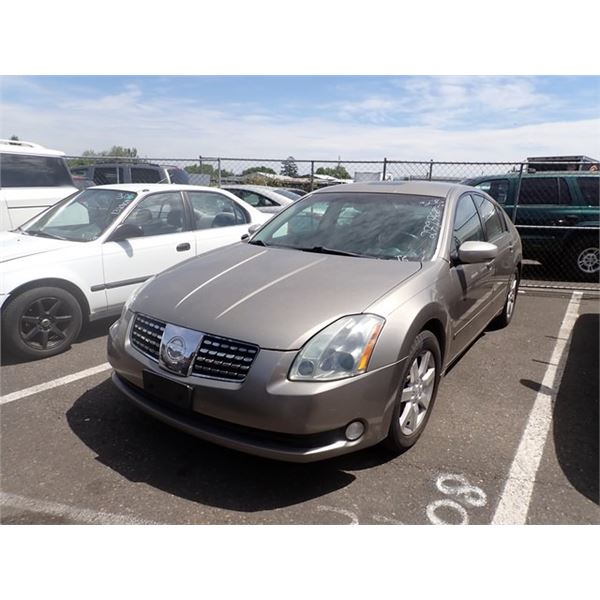 2004 Nissan Maxima