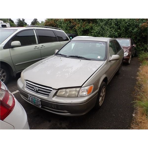 2000 Toyota Camry