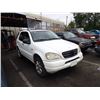 Image 2 : 1999 Mercedes-Benz ML430