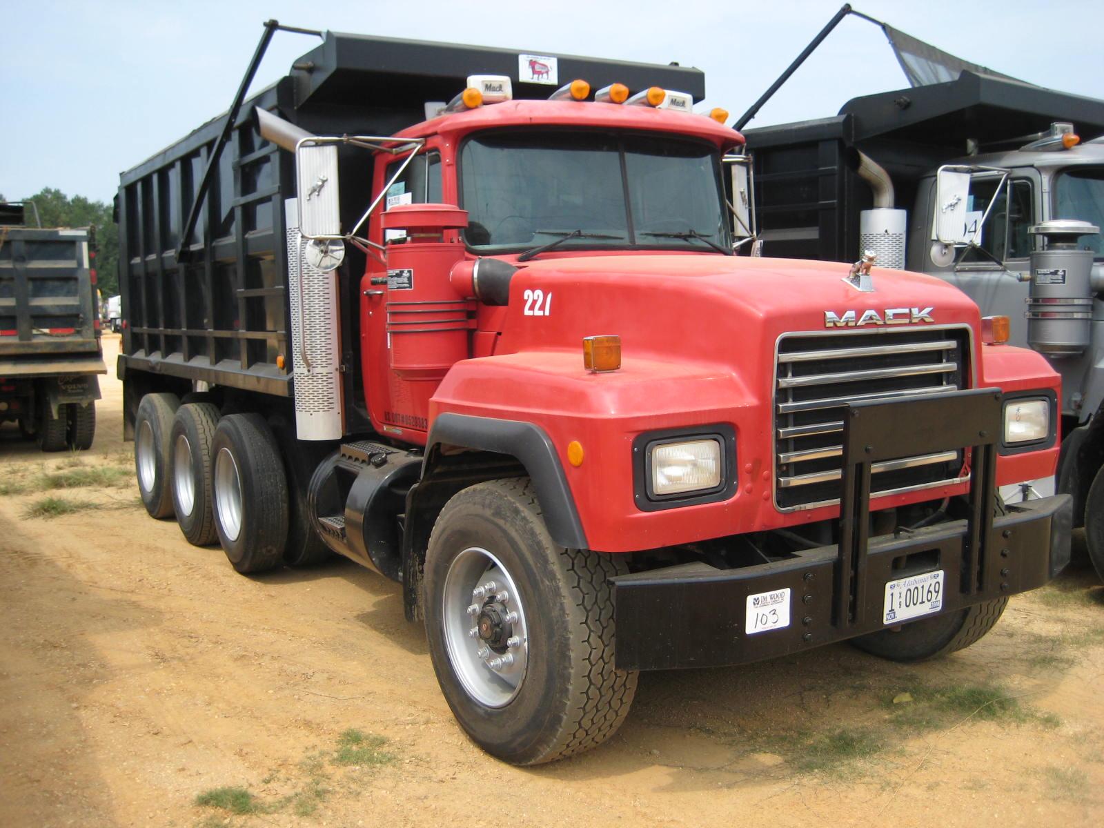 1999 MACK RD690S TRIAXLE DUMP