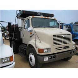 1996 INTERNATIONAL 8100 S/A DUMP